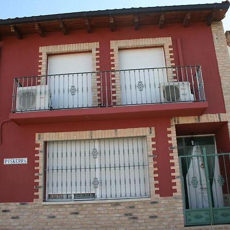 Carcastillo Vivienda Turistica Rural Piskerra 아파트 객실 사진
